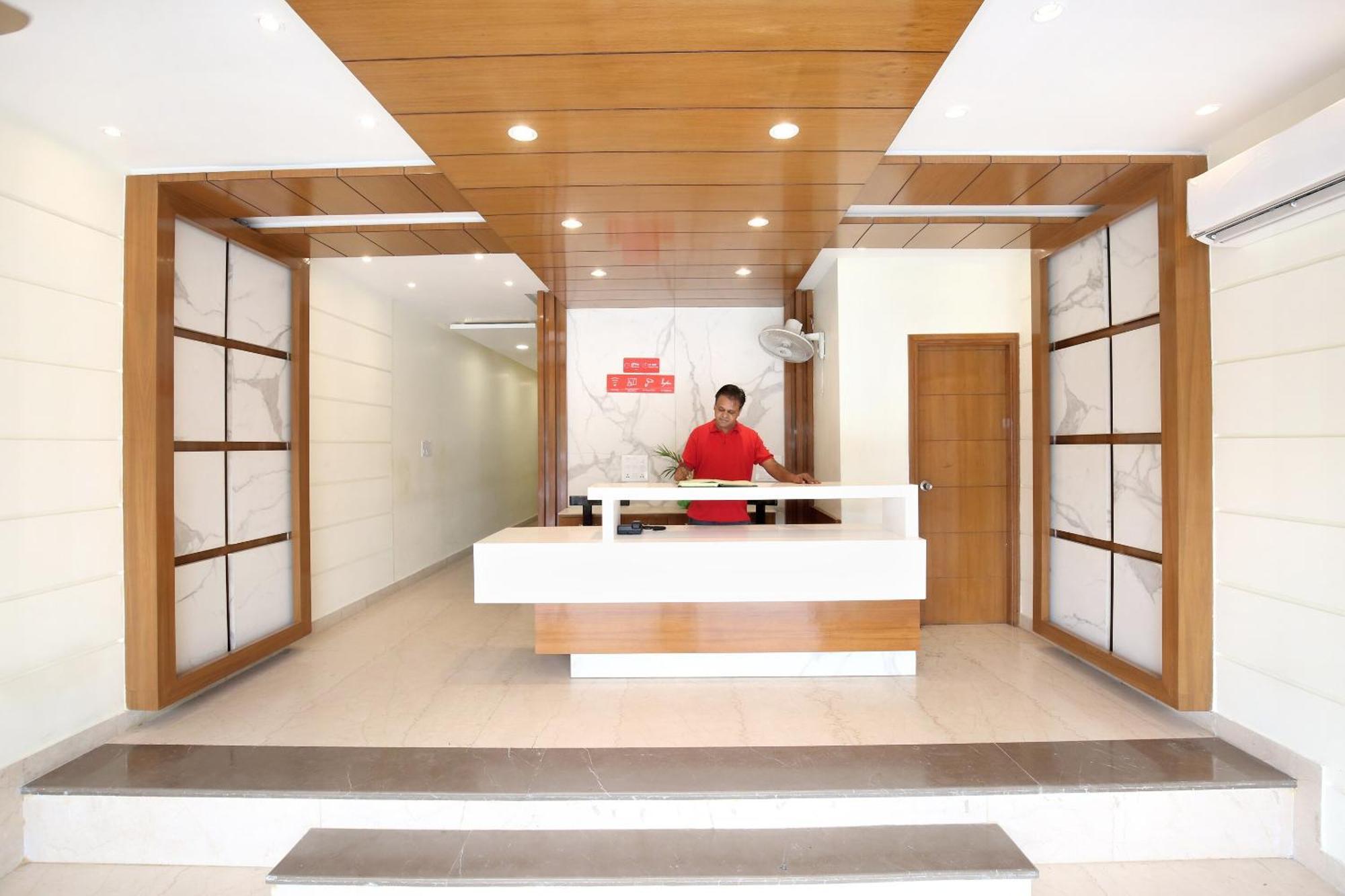 Oyo 17307 Hotel Kings Amritsar Exterior photo